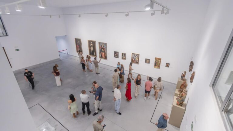 Exploring Spanish Realism: A Retrospective Exhibition at Mirador del Carmen