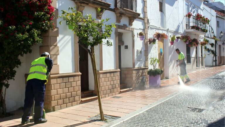 Estepona City Council to Enhance Aromatic Streets for Holy Week Celebrations
