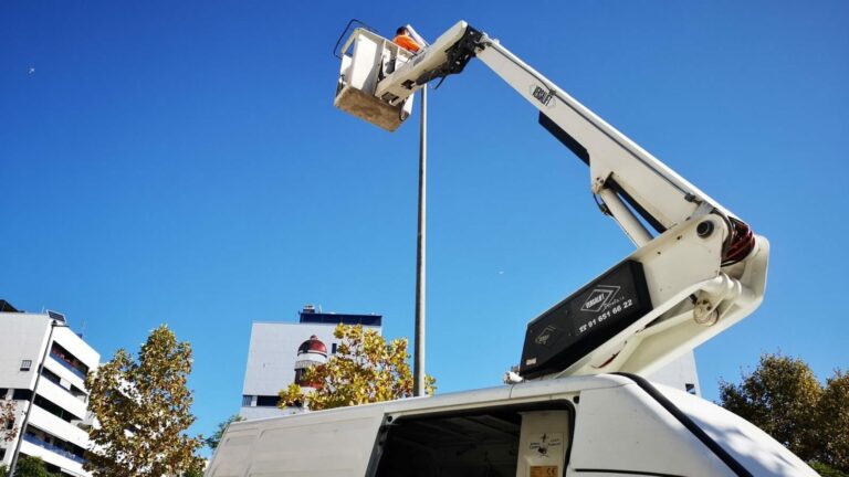 b640a103a87e608bfbb8d1324058ce92