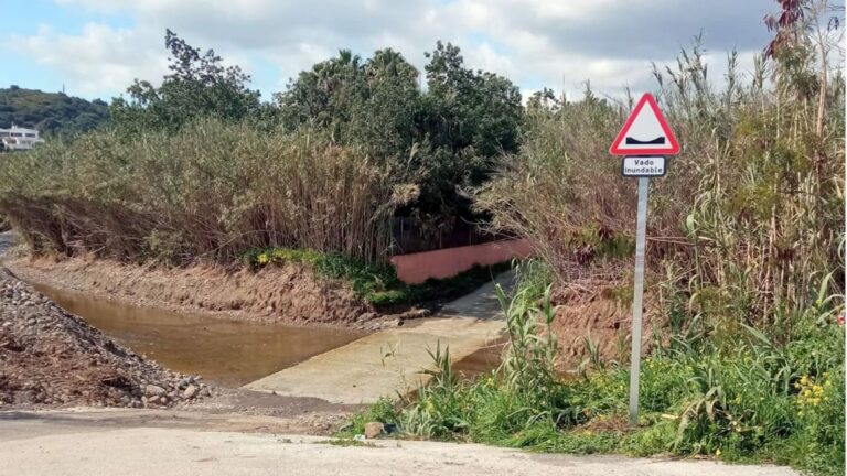 e96aee1c259b3f5e229725079ea04cfd