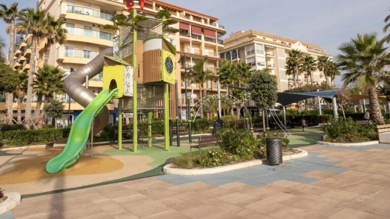 Municipal Playgrounds Renovation and Modernization Project Awarded by the City Council